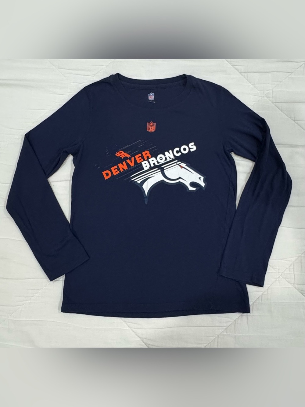 NFL Denver Broncos Long Sleeve Shirt Boys Size Small (8)